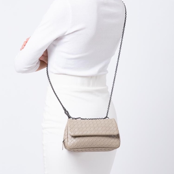 Bottega Veneta Intrecciato Leather Shoulder Bag - Picture 9 of 10